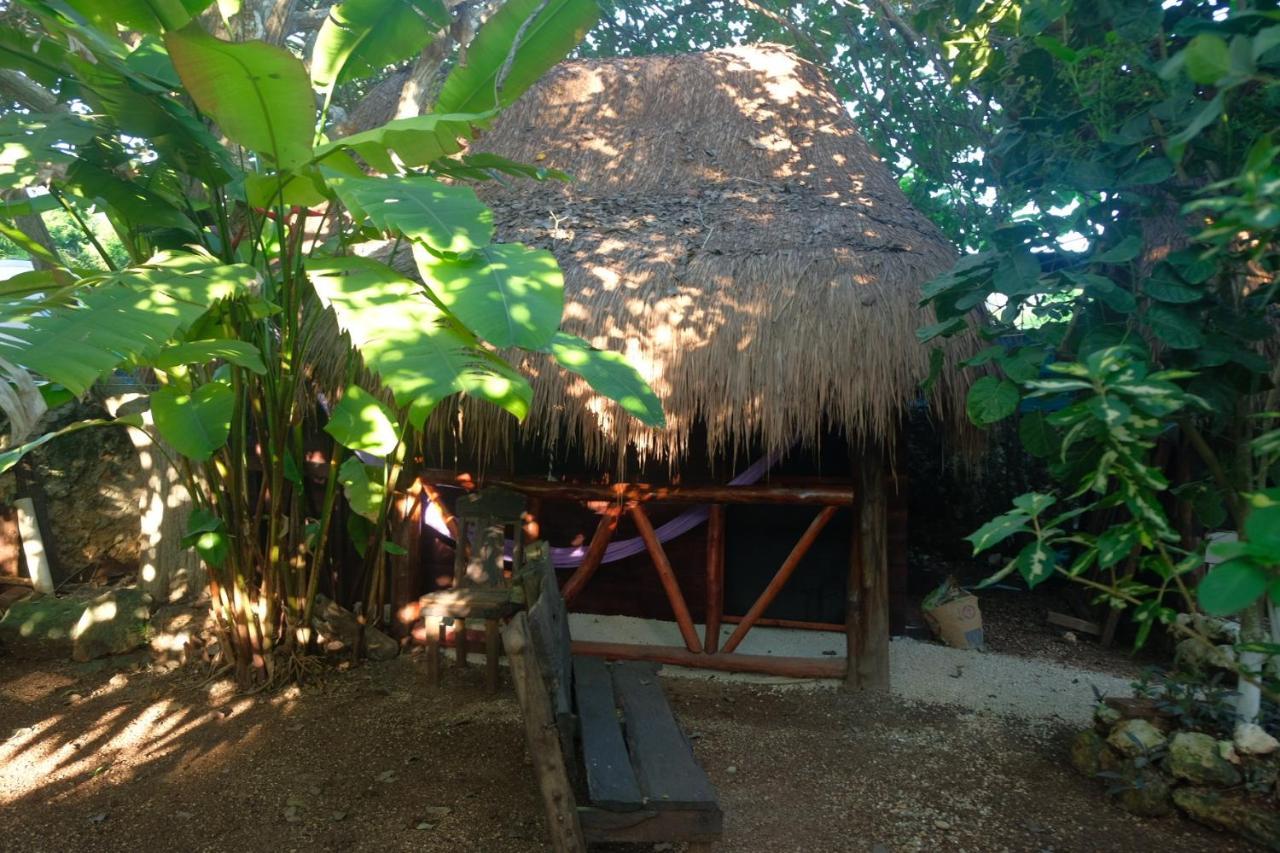 Near Lake Hostal Bacalar Eksteriør bilde